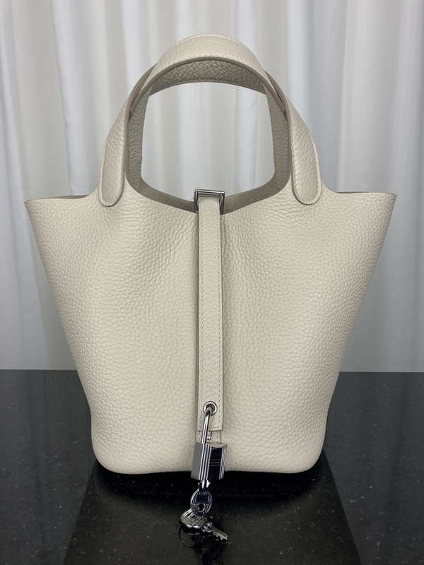 Hermes Handbags 144